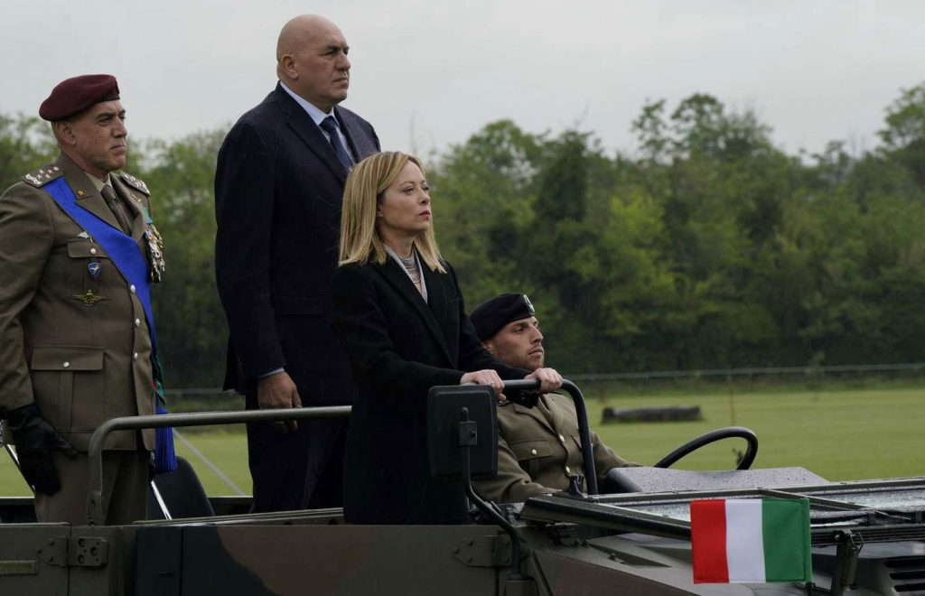 Defence Veteran and Veteran of International Missions, signed the decree recognising the value of those who have served Italy in the armed forces - brigatafolgore.net