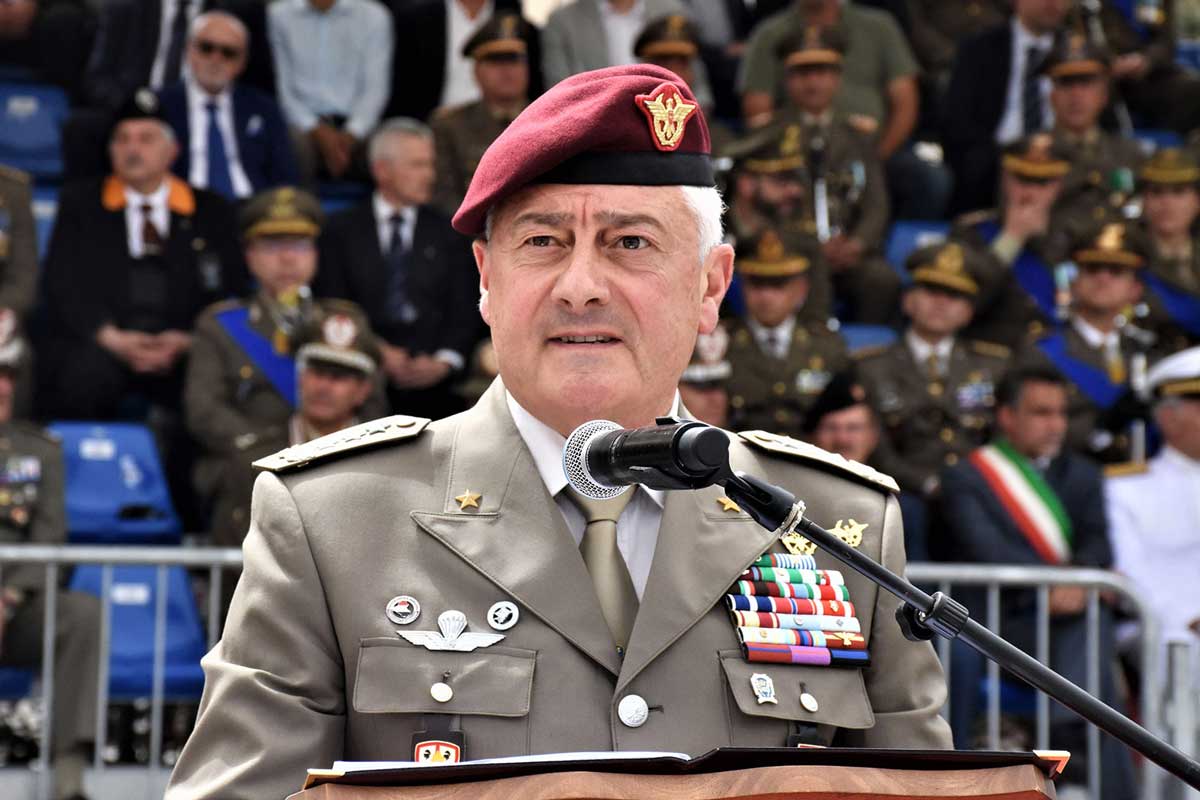 I Paracadutisti rispondono alle parole della Littizzetto: 