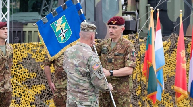 Il Generale Paracadutista D'Addario - Comandate dell' L'Impiego ARF con NRDC-IT, Divisione Vittorio Veneto e della Brigata Alpina Julia - difesanews.com Onorificenze OMRI 2025: l’Italia premia il Generale Cavoli e la paracadutista partigiana Paola Del Din - difesanews.com