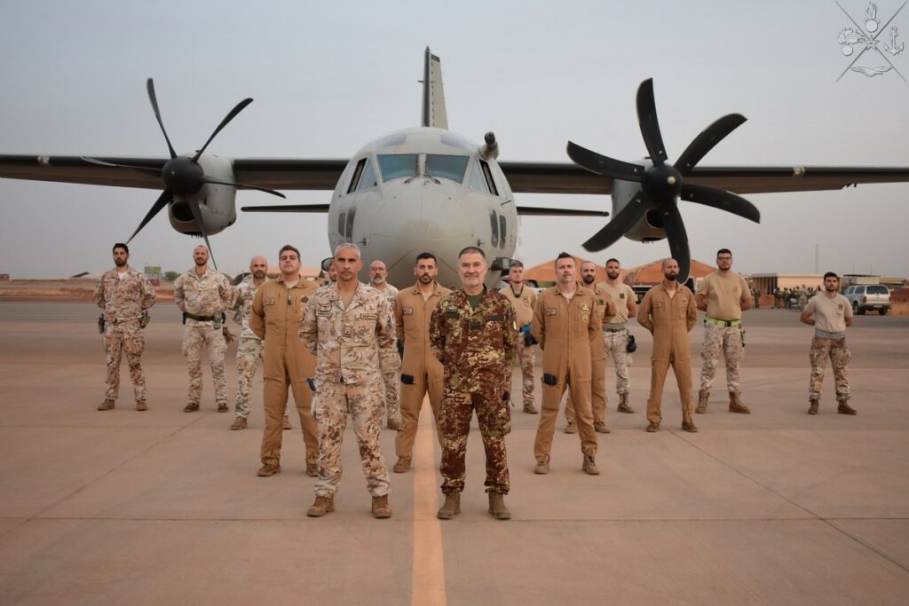 Visita Istituzionale del Generale Giovanni Maria Iannucci in Niger - difesanews.com Visita Istituzionale del Generale Giovanni Maria Iannucci in Niger - difesanews.com