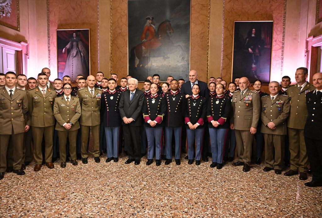 Cerimonia del Mak π 100 degli Allievi Ufficiali del 205° Corso "Fierezza" - difesanews.com