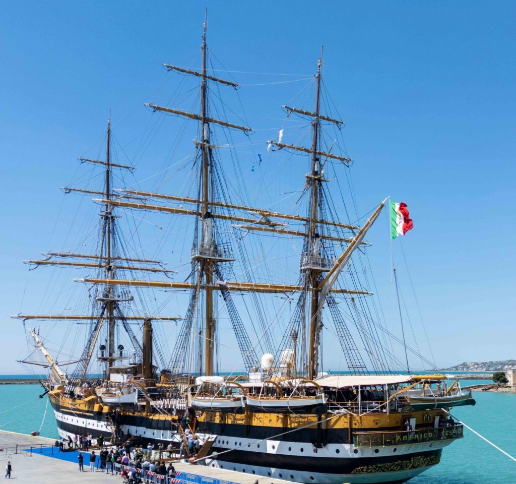 Giornata della Marina 2025: coraggio, passione e senso del dovere - difesanews.com A Bordo dell'Americo Vespucci: Il Tour Mediterraneo - difesanews.com