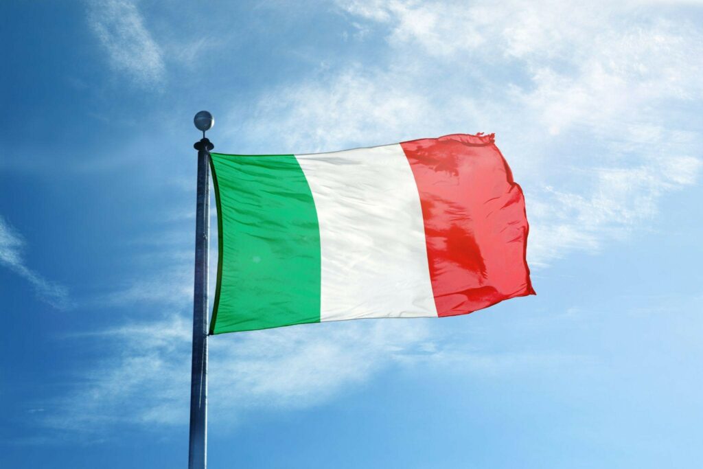 Offendere il Tricolore è offendere la Repubblica: l’Alto Adige e la memoria corta del rispetto - brigatafolgore.net