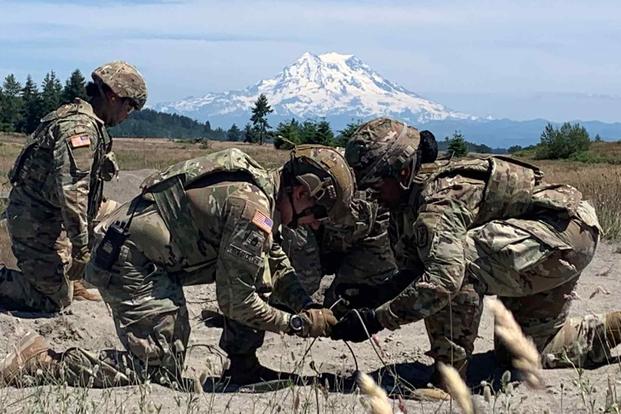 USA: Colonnello (donna) dell'Esercito destituita dal Comando per Accuse di Abusi Sessuali e Molestie - difesanews.com USA: Colonnello (donna) dell'Esercito destituita dal Comando per Accuse di Abusi Sessuali e Molestie - difesanews.com