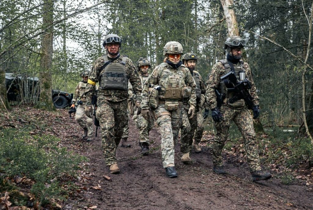 Italia Protagonista in Crystal Arrow 2025: Potenziamento della Difesa NATO sul Fiano Orientale - difesanews.com Italia Protagonista in Crystal Arrow 2025: Potenziamento della Difesa NATO sul Fiano Orientale - difesanews.com