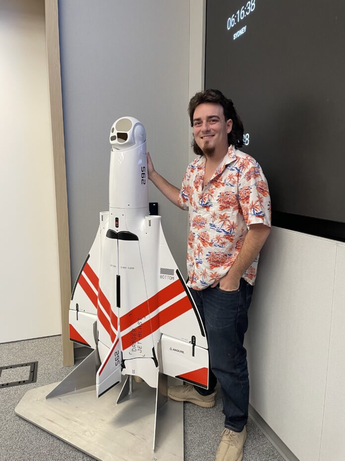 Anduril rivoluziona la difesa aerea: via alla produzione in serie del drone intercettore Roadrunner - difesanews.com Anduril rivoluziona la difesa aerea: via alla produzione in serie del drone intercettore Roadrunner - difesanews.com