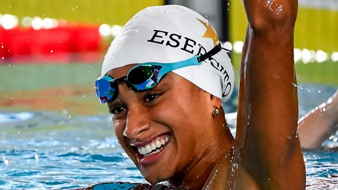 Caporale Sara Curtis: La Nuotatrice dell'Esercito - DIFESANEWS.COM - Notizie difesa, sicurezza e geopolitica Caporale Sara Curtis: La Nuotatrice dell'Esercito - difesanews.com