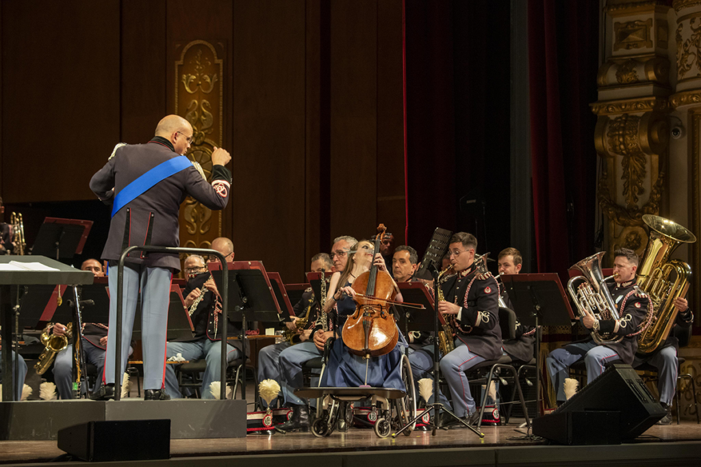 La Banda dell'Esercito in Concerto al Petruzzelli per la cultura della prevenzione e il finaziamento della Ricerca - difesanews.com La Banda dell'Esercito in Concerto al Petruzzelli per la cultura della prevenzione e il finaziamento della Ricerca - difesanews.com