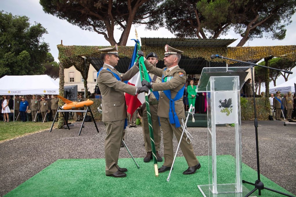 Festa dell’Artiglieria: Un Passaggio di Comando e l'Evoluzione Tecnologica dell'Arma - difesanews.com