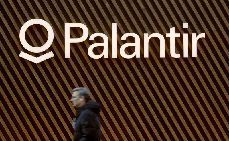 Rivoluzione Intelligenza Artificiale: Palantir e Accenture Uniscono le Forze - difesanews.com Rivoluzione Intelligenza Artificiale: Palantir e Accenture Uniscono le Forze - difesanews.com