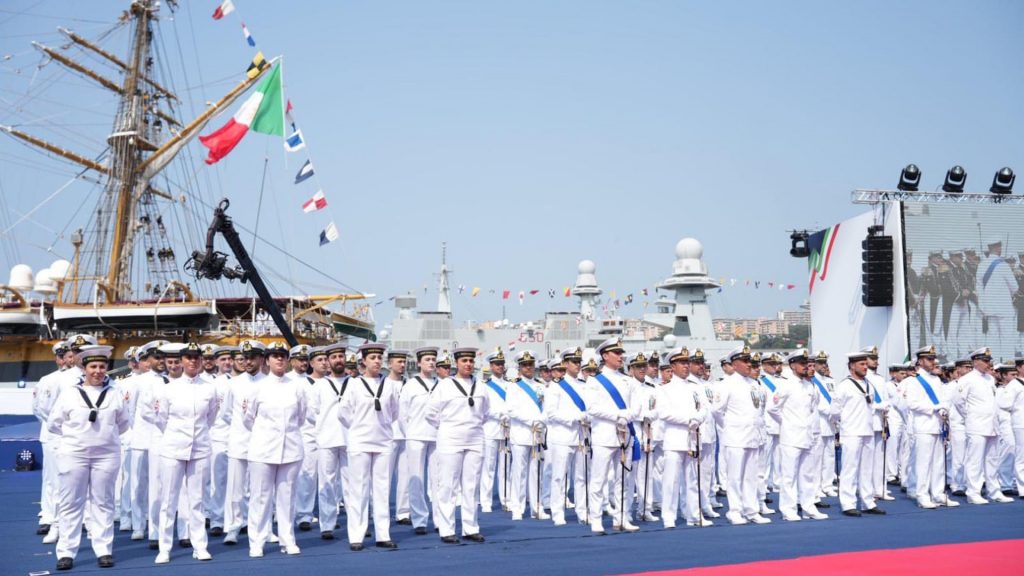 Giornata della Marina 2025: coraggio, passione e senso del dovere - difesanews.com Giornata della Marina 2025: coraggio, passione e senso del dovere per l’Italia sul mare - difesanews.com