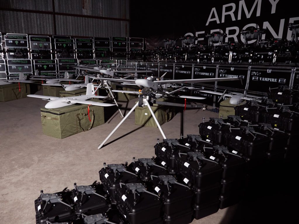 Droni FPV a fibra ottica: l’arma silenziosa della guerra tra Russia e Ucraina - difesanews.com Droni FPV a fibra ottica: l’arma silenziosa della guerra tra Russia e Ucraina - difesanews.com