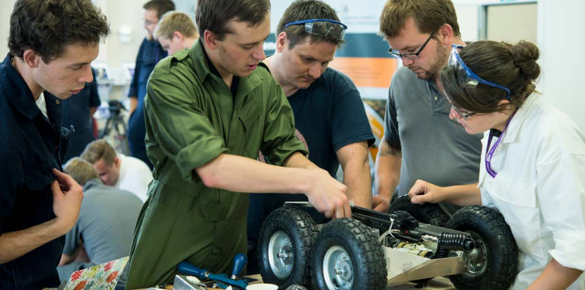 Il Regno Unito aggiorna la sua difesa: "Sicurezza in patria, forza all’estero" - difesanews.com