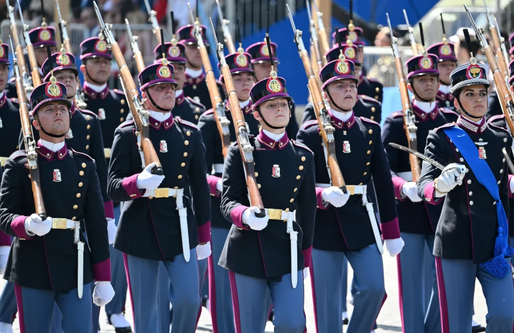 Roma celebra la Repubblica: Frecce Tricolori, nuovi super mezzi militari e parata record ai Fori - difesanews.com