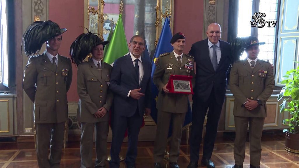 “I Bersaglieri sono l’Italia che corre avanti”: il Generale Portolano difende i valori delle Forze Armate e condanna il pregiudizio ideologico - difesanews.com “I Bersaglieri sono l’Italia che corre avanti”: il Generale Portolano difende i valori delle Forze Armate e condanna il pregiudizio ideologico - difesanews.com