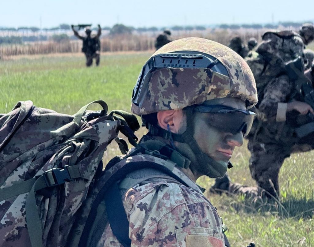 Forza, Tecnica e Comando: Concluso il Corso Pattugliatore Scelto del 205° “Fierezza” - difesanews.com Forza, Tecnica e Comando: Concluso il Corso Pattugliatore Scelto del 205° “Fierezza” - difesanews.com
