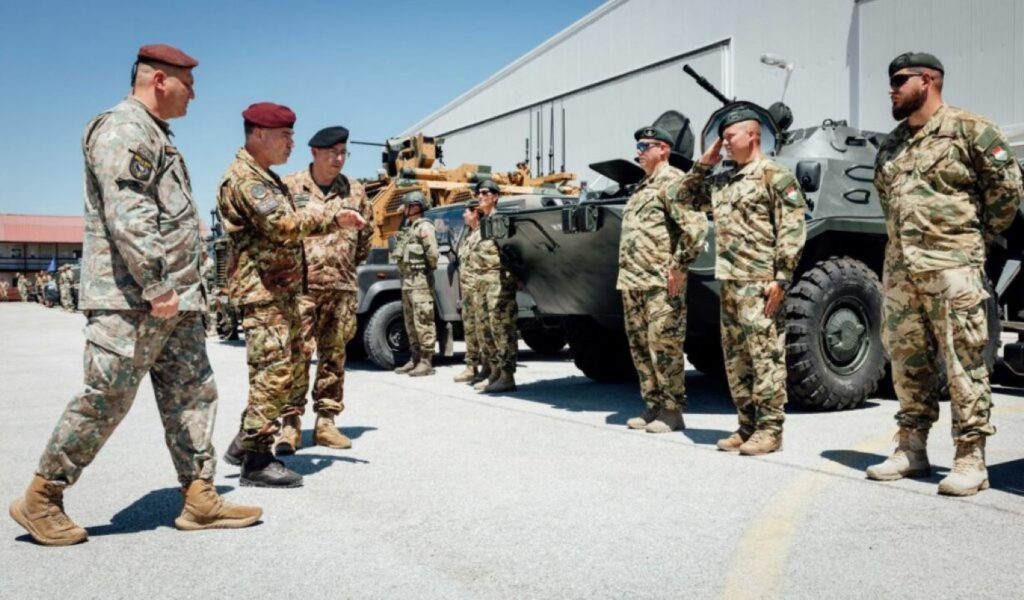 Visita strategica nei Balcani: il Generale di Corpo d'Armata Iannucci incontra il contingente italiano in Kosovo e Bosnia-Erzegovina - difesanews.com
