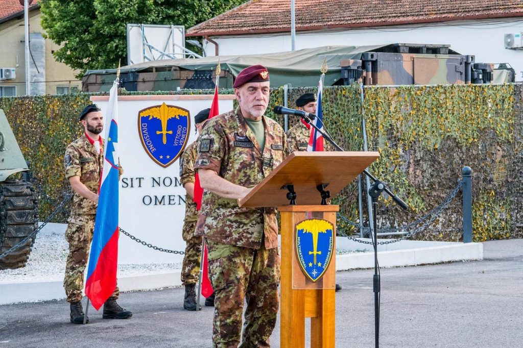 Firenze, la Vittorio Veneto diventa NATO Multinational Division South - difesanews.com Firenze: nasce la Multinational Division South, nuova unità strategica della NATO - difesanews.com